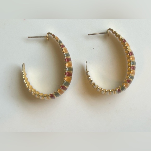 Vintage Gold Tone Hoop Earrings - Picture 8 of 11